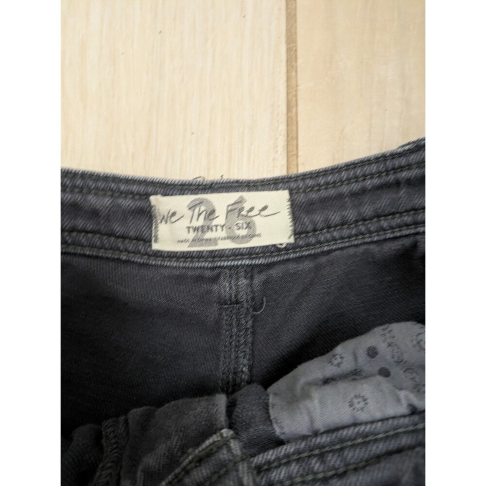 We The Free People Denim Shorts Size 26 Black Jean Shorts - Picture 4 of 7